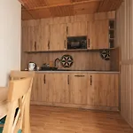 Apartmán Grand Tatry - Sauna I Jacuzzi Wliczone W Cene Pobytu - 10 Minut Pieszo Od Term Bania - Znajduja Sie One W Budynku Obok *