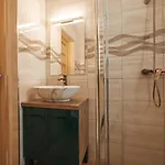 Apartmán Grand Tatry - Sauna I Jacuzzi Wliczone W Cene Pobytu - 10 Minut Pieszo Od Term Bania - Znajduja Sie One W Budynku Obok