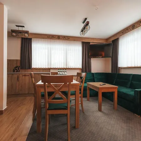 Grand Tatry - Sauna I Jacuzzi Wliczone W Cene Pobytu - 10 Minut Pieszo Od Term Bania - Znajduja Sie One W Budynku Obok *