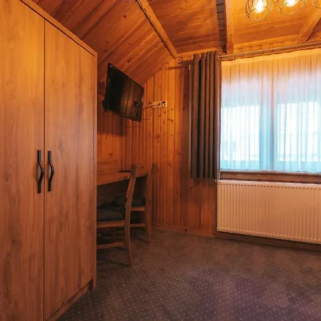 Appartamento Grand Tatry - Sauna I Jacuzzi Wliczone W Cene Pobytu - 10 Minut Pieszo Od Term Bania - Znajduja Sie One W Budynku Obok
