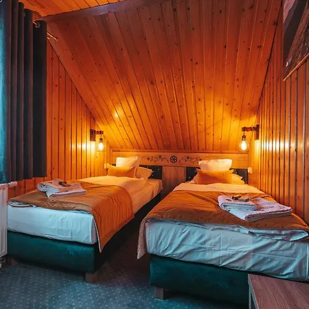 Apartamenty Grand Tatry - Sauna I Jacuzzi Wliczone W Cene Pobytu - 10 Minut Pieszo Od Term Bania Apartment *
