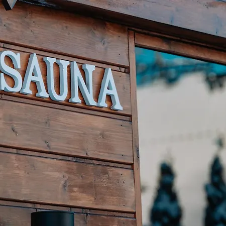Grand Tatry - Sauna I Jacuzzi Wliczone W Cene Pobytu - 10 Minut Pieszo Od Term Bania - Znajduja Sie One W Budynku Obok Apartment